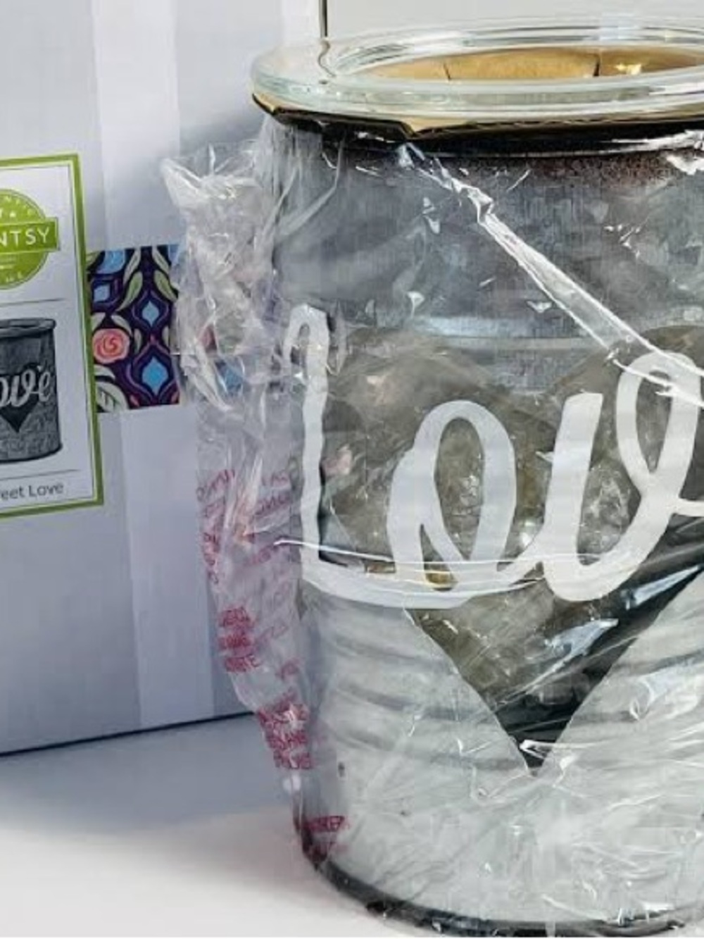 NEW IN BOX Sweet Love Scentsy Wax Warmer